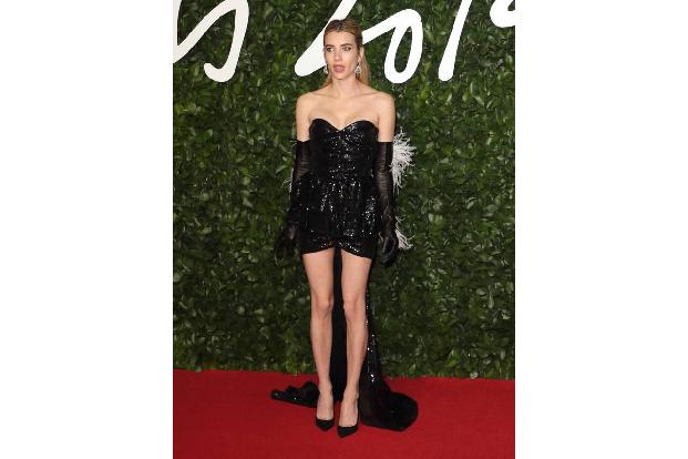 Verhältnismäßig harmlos ist die Angewohnheit von Emma Roberts: Sie behauptet, noch nie in ihrem Leben unter einer Leiter dur...