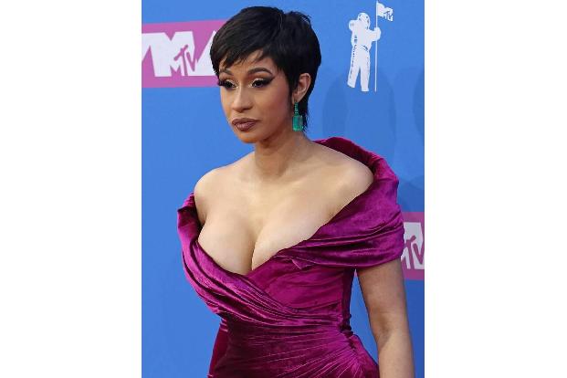 Cardi B erntet aktuell einen Shitstorm, weil sie gleich mehrere Partys in Las Vegas geschmissen hat, um ihren 28. Geburtstag...