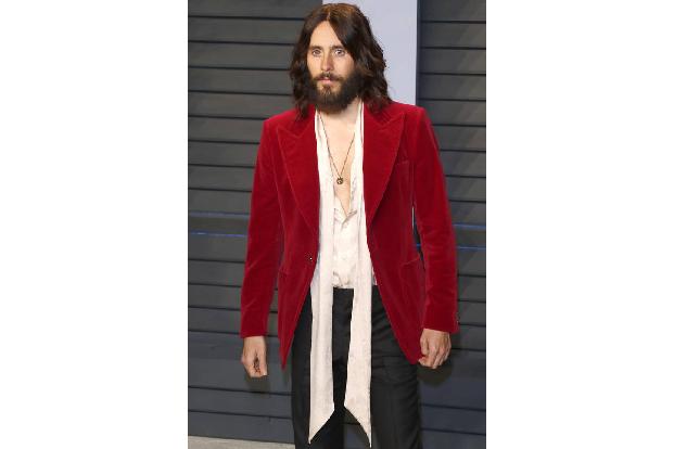 Ein ganz besonders farbenfroher Zeitgenosse ist Musiker und Schauspieler Jared Leto. Der spielte in 'Suicide Squad' den Joke...