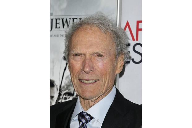 …gefällt auch Clint Eastwood. Es ist zwar nicht ganz klar, ob die Menschen, die das so gut finden, auch generell mit dem Ges...
