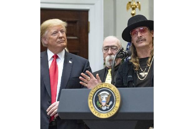 Kid Rock unterstützte Trump mit den Worten: 