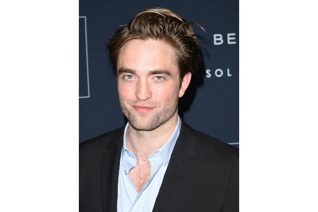 Robert Pattinson wollte nicht ins Detail gehen, was seine Unsicherheiten betrifft. Stattdessen erklärte er lediglich in eine...