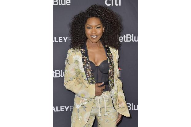 So zolle ich einem wunderbaren Geist, einem vollendeten Künstler, einem gefühlvollen Bruder Tribut… 'Du bist nicht tot, sond...