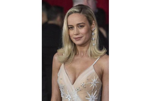 Schauspielerin Brie Larson postete ein gebrochenes rotes Herz. 