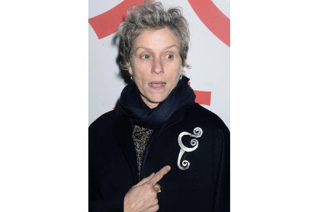 Frances McDormand stand jüngst für 'Nomadland' vor der Kamera, die Oscar-Preisträgerin spielt darin eine amerikanische Nomad...