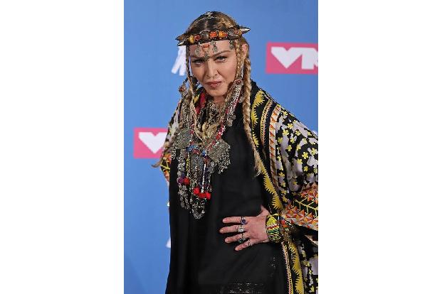 Auch Madonna ist ein Fan der Transzendentalen Meditation, sie meditiert schon seit über 20 Jahren. In einem 'NY Rock'-Inter...