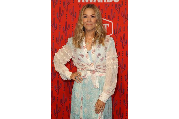 Sängerin Sheryl Crow ist davon überzeugt, dass ihr das Meditieren dabei half, ihre Brustkrebserkrankung zu überstehen. Heute...