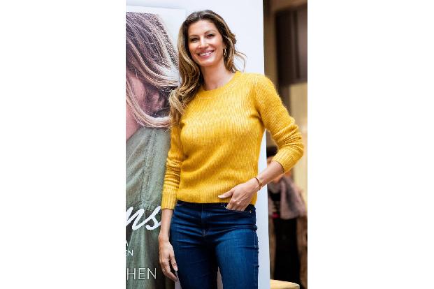 Auch Topmodel Gisele Bündchen hat 2009 Flugstunden für einen guten Zweck genommen und ließ sich selbst von ihrer Schwangersc...