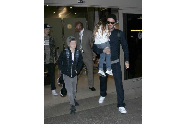 Da die Beckhams mit ihren Kids aber ohnehin zu sechst sind, kommt Langeweile im Landhaus in den malerischen britischen Cotsw...