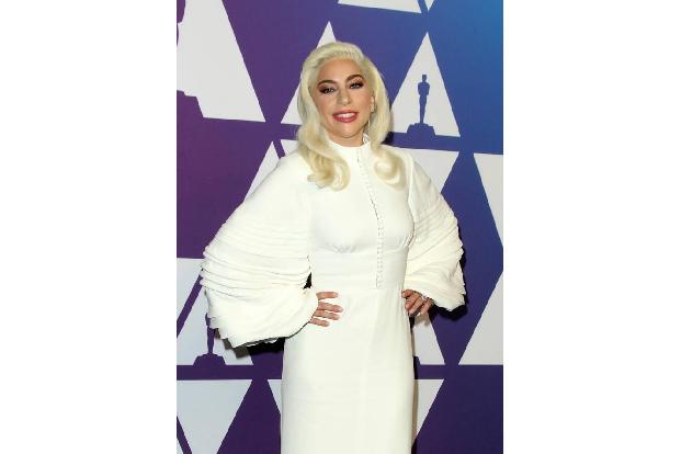Lady Gaga hat zwar selbst kein Kochbuch veröffentlicht, stammt aber aus einer italienischen Familie mit langer Kochtradition...