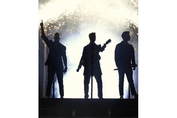 …finden wir wohl das Comeback des Jahres. Die Jonas Brothers fanden sich wieder zusammen, gingen auf Tour und wurden zum Liv...