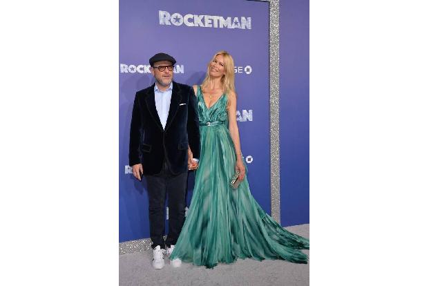 2014 hörte sie schließlich mit dem Modeln auf. Heutzutage lebt Claudia Schiffer zurückgezogen mit ihrem Mann, dem Filmemache...