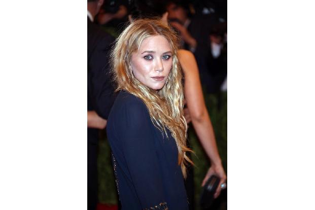 Die Trennung von Designerin Mary-Kate Olsen von ihrem Ehemann Olivier Sarkozy lief derweil wesentlich dramatischer ab, denn ...