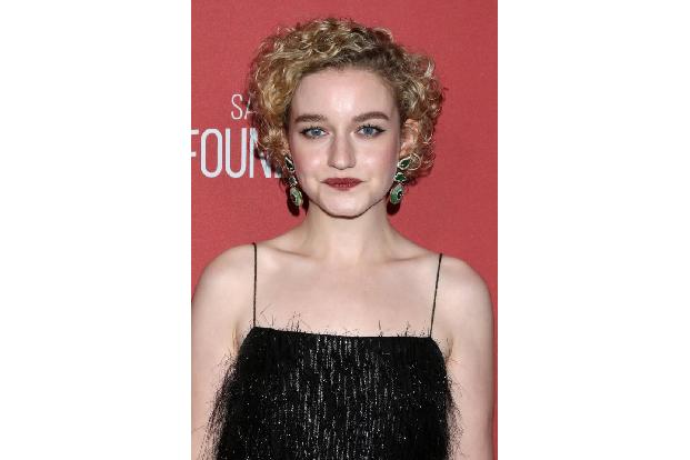 Aktueller könnte es nicht sein: In 'The Assistant' spielt Julia Garner die junge Assistentin eines mächtigen Bosses. Nach un...