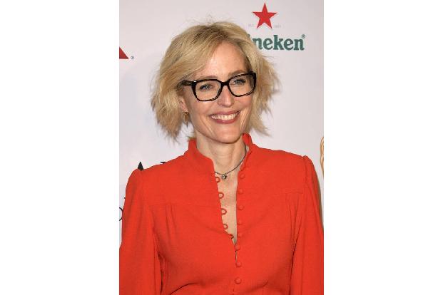 Als Maggie Thatcher im Netflix-Hit 'The Crown' zeigt Gillian Anderson derzeit ihre kämpferische Seite – nun ist sie auch im ...