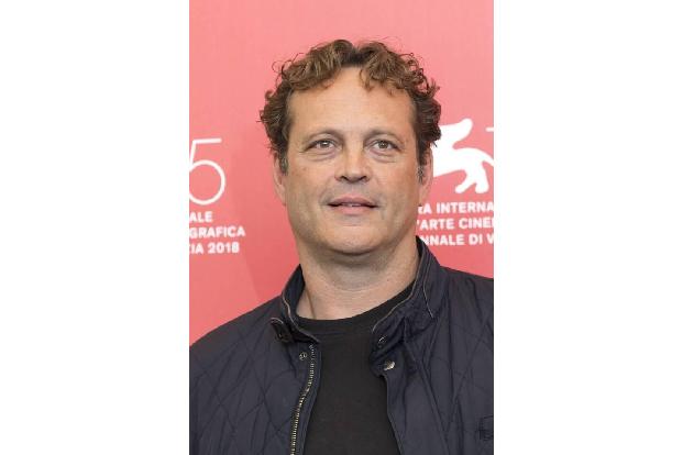 Vince Vaughn nutzt zwar ab und zu das Internet, ein Handy will er sich aber nie anschaffen, denn das sei für ihn nur eine un...