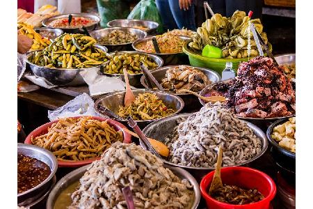 Die kambodschanische Küche wird von vielen Ländern beeinflusst: China, Vietnam, Frankreich ... Klassische Gerichte wie das C...
