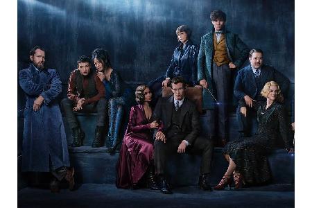 Und er bekommt hochkarätige Unterstützung, etwa von Jude Law als Albus Dumbledore und Johnny Depp als Gellert Grindelwald!