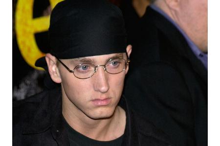 Bei Ausnahmerapper Eminem ist ebenfalls die linke Hand die stärkere.