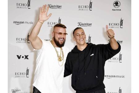 Dieser Musik-Skandal dominiert im April wochenlang die Schlagzeilen: Trotz antisemitischer Texte werden Kollegah und Farid B...