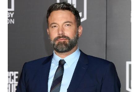 Auch Ben Affleck wird im August wieder rückfällig. Zum bereits dritten Mal lässt sich der Hollywood-Star aufgrund seiner Alk...