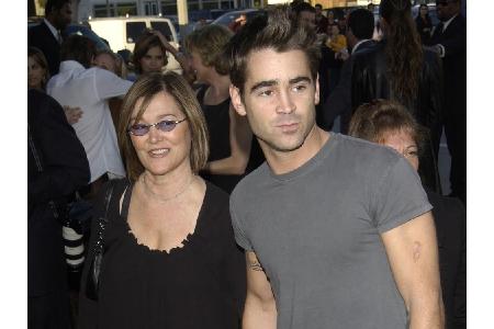 Bei seiner Mutter Rita wird selbst Colin Farrell ganz handzahm. Seine Liebe zu ihr ging sogar unter die Haut: Er widmete Mam...