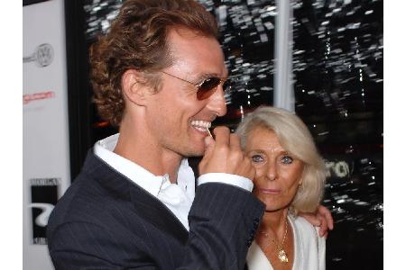 Matthew McConaugheys Mutter Kay ist neben seiner Frau und seinen Kindern das Wichtigste für den Oscar-Preisträger. Seine Fam...