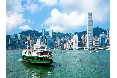 Sieben Minuten braucht die Star-Ferry von Kowloon nach Hongkong City und das Beste: Eine Fahrt kostet umgerechnet nur 25 Cen...