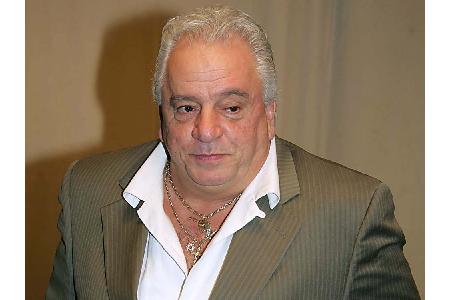Er war als Schauspieler, Moderator und Komiker bekannt: Vinny Vella verstarb am 20. Februar mit 72 Jahren. Seine Paraderolle...
