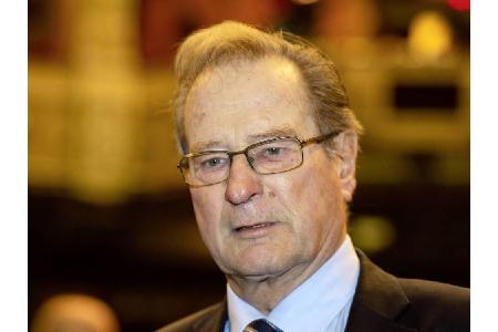 Im Alter von 82 Jahren verstarb der ehemalige Außenminister Klaus Kinkel. Der frühere FDP-Vorsitzende, Ex-BND-Chef und polit...