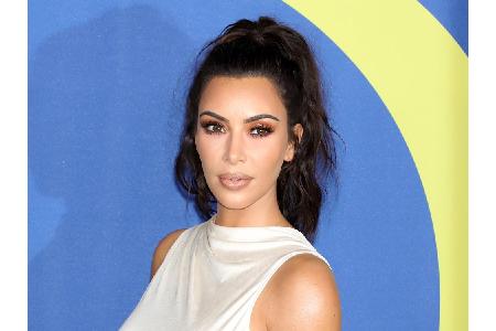 Kim Kardashian überlebt keinen einzigen Tag ohne Süßigkeiten. Fünfmal am Tag greife sie zu einem süßen Snack, verriet die dr...