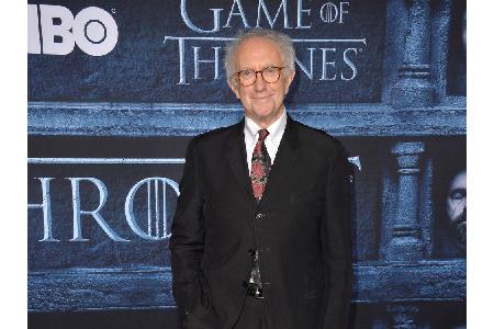 Jonathan Pryce taucht als Hoher Spatz erstmals in Staffel fünf auf, war aber ursprünglich viel früher angefragt worden. Er l...