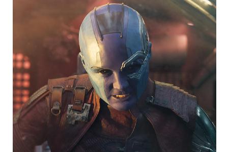 Einzig die mysteriöse Nebula (Karen Gillan), die verhasste Ziehtochter von Thanos, ist ebenfalls noch am Leben - und sinnt a...