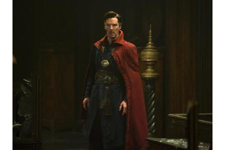 Dr. Stephen Strange (Benedict Cumberbatch) wurde dagegen zu Staub. Doch der Magier scheint dieses Opfer ganz bewusst eingega...