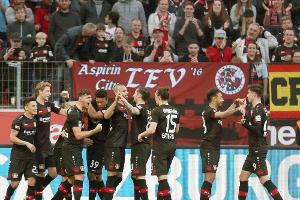 Brandt und Volland lassen Bayer-Elf aufatmen