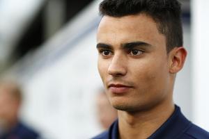 "Hatte drei Wirbel gebrochen": Wehrlein will sein Comeback "genießen"