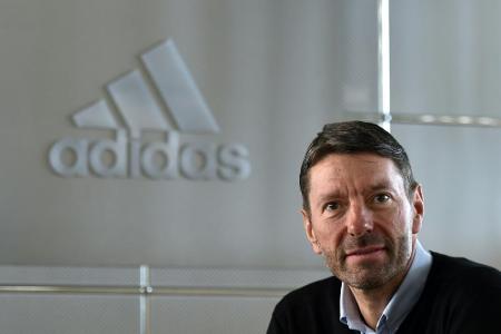 Adidas-Chef wirbt für Pokalfinale im Ausland