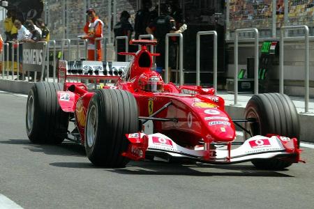 Die bis dato schnellste Rennrunde aller Zeiten dreht Michael Schumacher im Jahr 2004. Der Kerpener rast mit seinem Ferrari i...