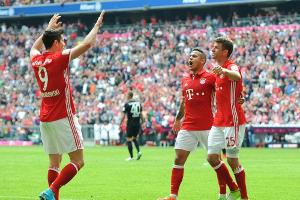 6:0 im Derby: Bayern klar auf Titelkurs - Augsburg unter Druck