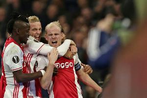 Schalke-Gegner Ajax auch in der Liga erfolgreich