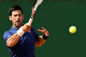 Djokovic mit mühevollem Startsieg auf Sand