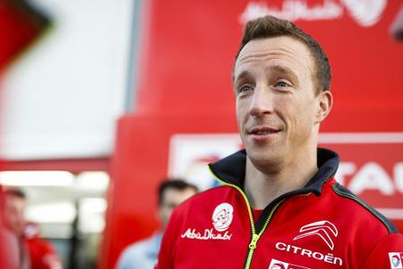 Rallye Korsika: Meeke ausgeschieden, Neuville führt vor Ogier