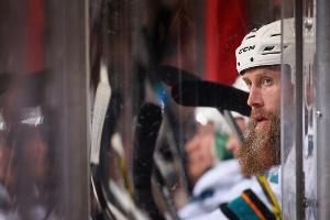 NHL-Play-offs: Thornton mit Kreuz- und Innenbandriss auf dem Eis