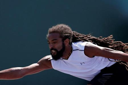 Barcelona: Alexander Zverev im Achtelfinale - Struff feiert Sieg und Geburtstag