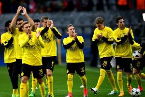 BVB-Spieler unterstützen verletzten Bartra mit T-Shirt-Aktion