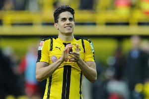 Blitzvisite von Alba und Busquets: Osterbesuch für Bartra