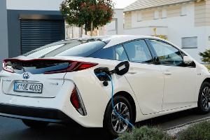 E-Autos und Hybride legen im Mai um 50 Prozent zu