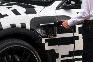 Audi und Hager entwickeln vernetzte Ladetechnik