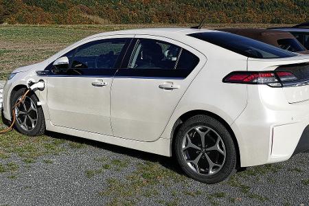 Von E-Autos geht kein höheres Unfallrisiko aus