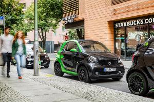 E-Smart führt die Elektroauto-Neuzulassungen an